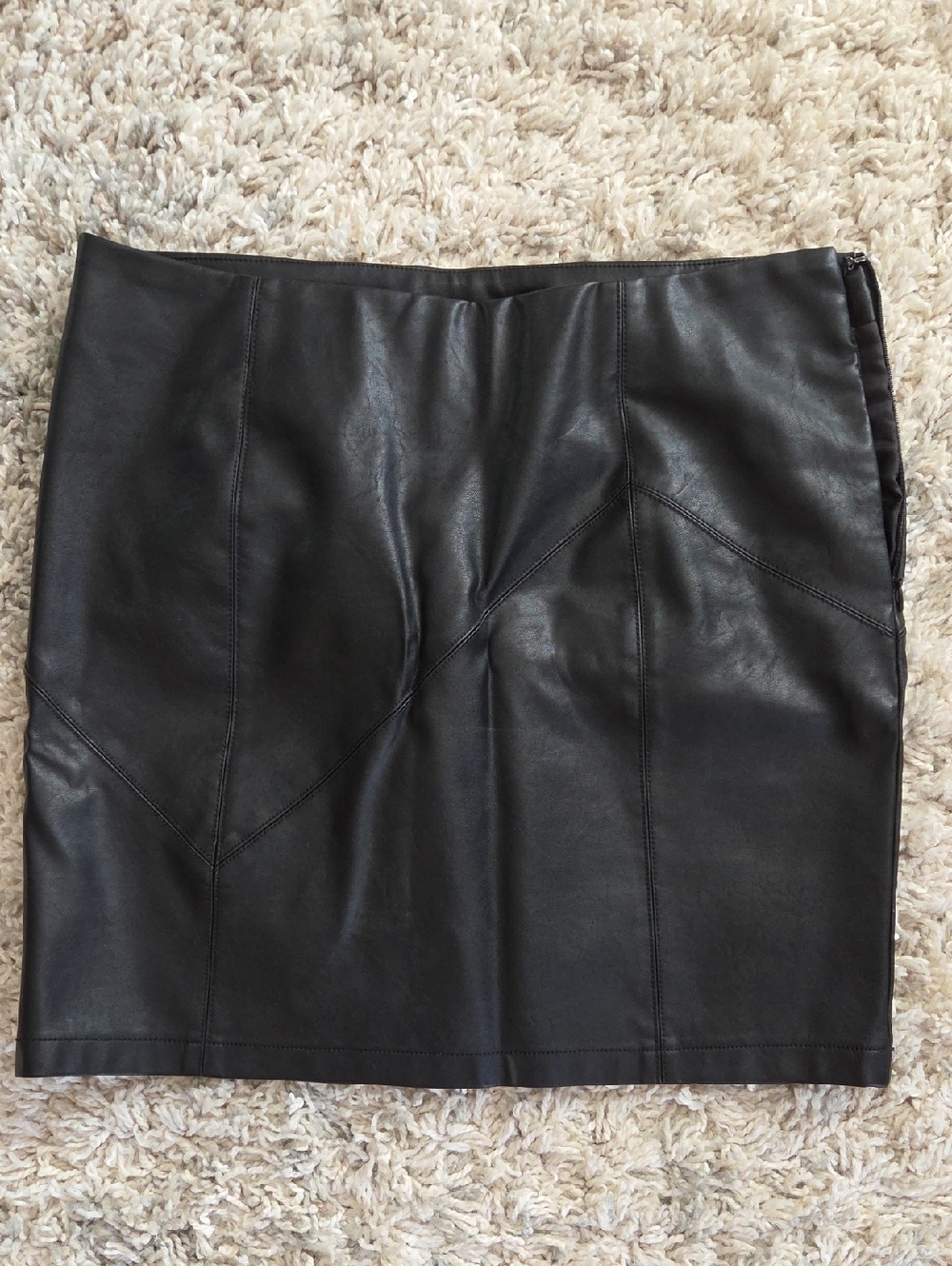 Black Faux Leather Women’s Pencil Skirt